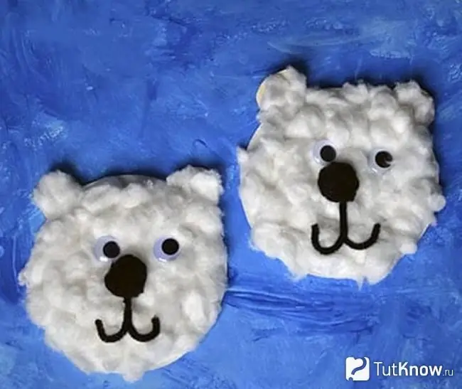 The muzzles of bears made of cotton wool