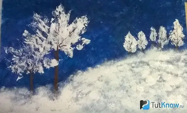 Paysage d'hiver avec des feuilles