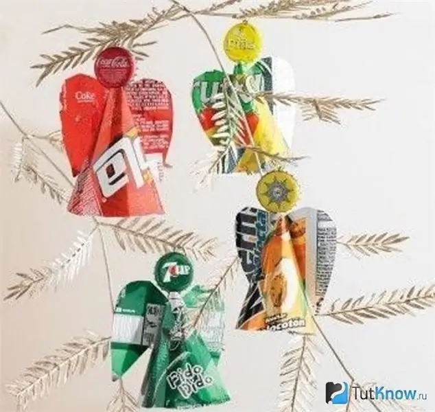 Christmas crafts from tin cans