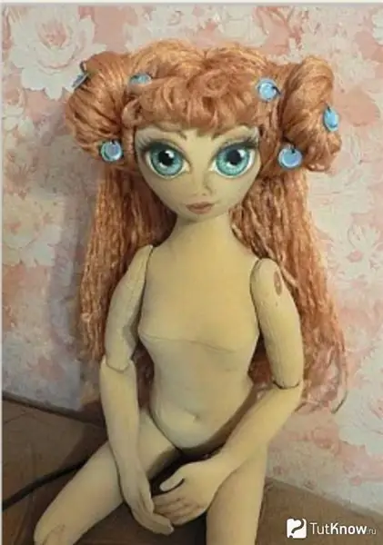 Yarn hair doll