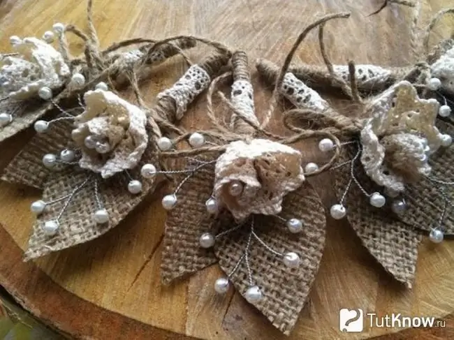 Burlap crafts