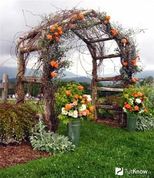 Arco fai da te per un matrimonio autunnale