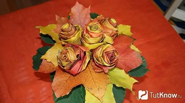 Herbstblumenstrauß zur Hochzeit