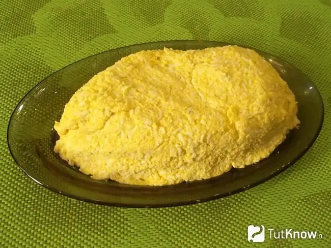 Capa de queso forrada de remolacha