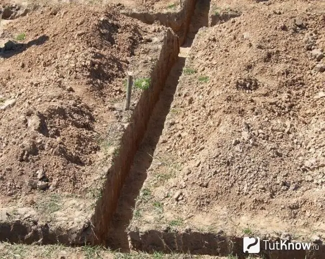 Sistema de drenaje en la zona con pendiente