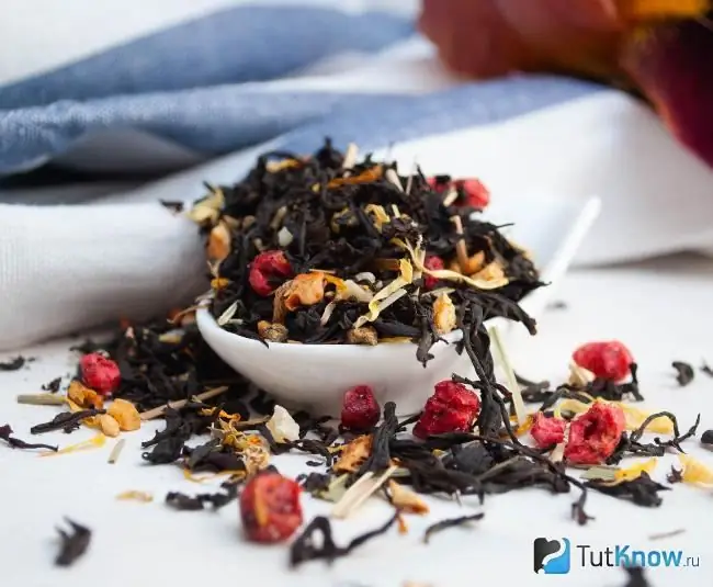 Black tea with additives