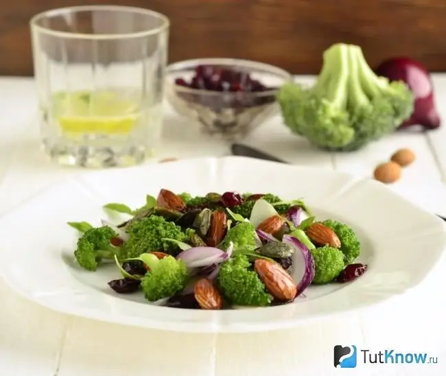 Almond oil salad