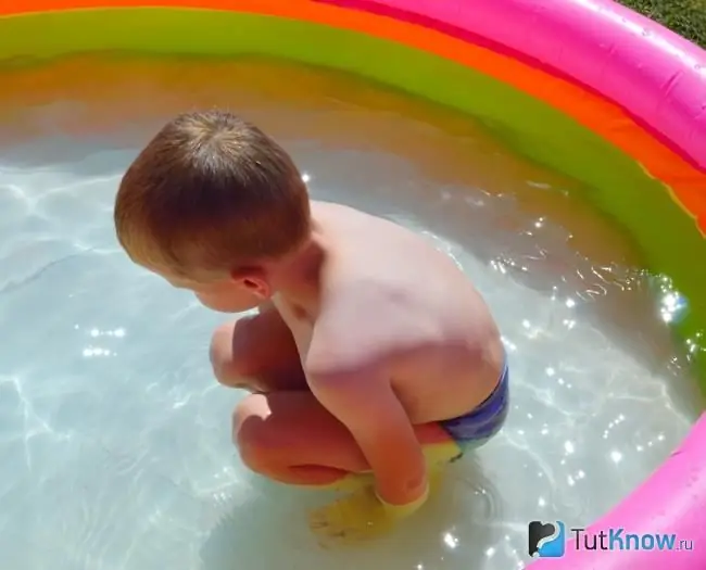 Inflatable pool ng mga bata