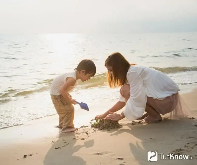 Belle-mère et beau-fils passent du temps ensemble