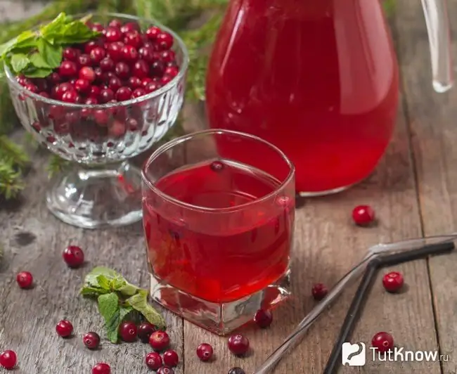 Kompot cranberry untuk musim sejuk