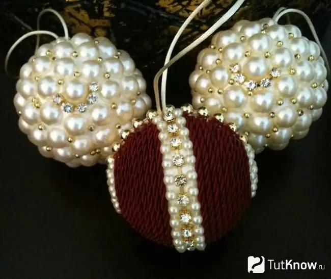 Christmas balls made of beads