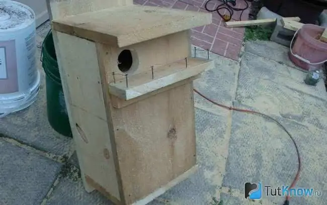 The process of creating a two-story squirrel feeder