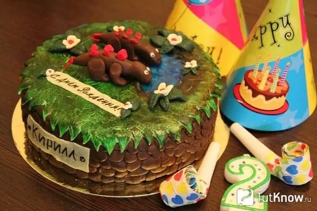 Mastic dinosaur sa cake