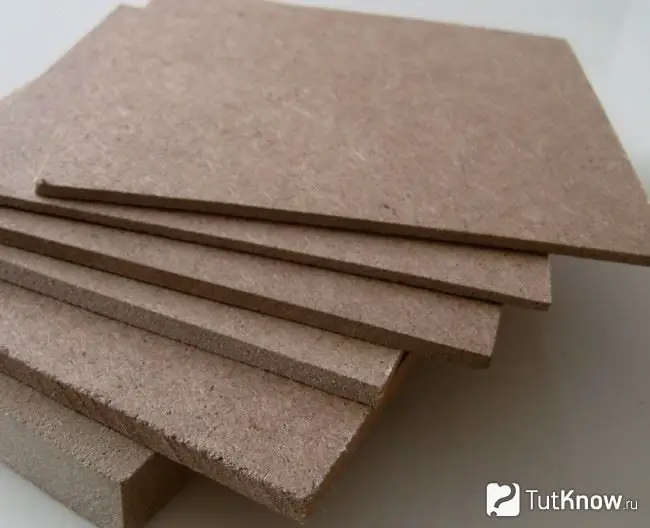 Chipboard untuk pemasangan di lantai