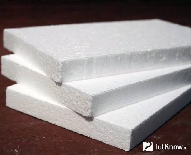 Polyfoam para sa pagkakabukod ng kisame