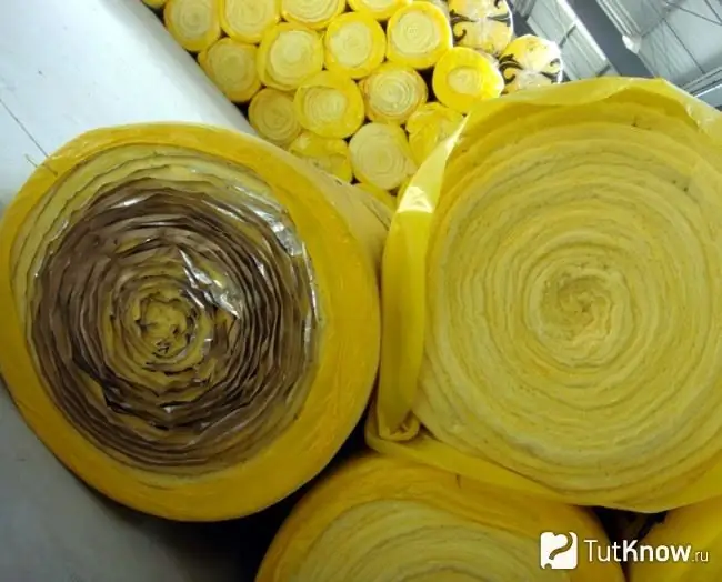 Mga roll ng glass wool