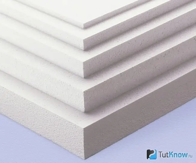 Polyfoam para el aislamiento térmico de un baño