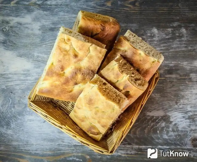 İtalyan focaccia çörəyi