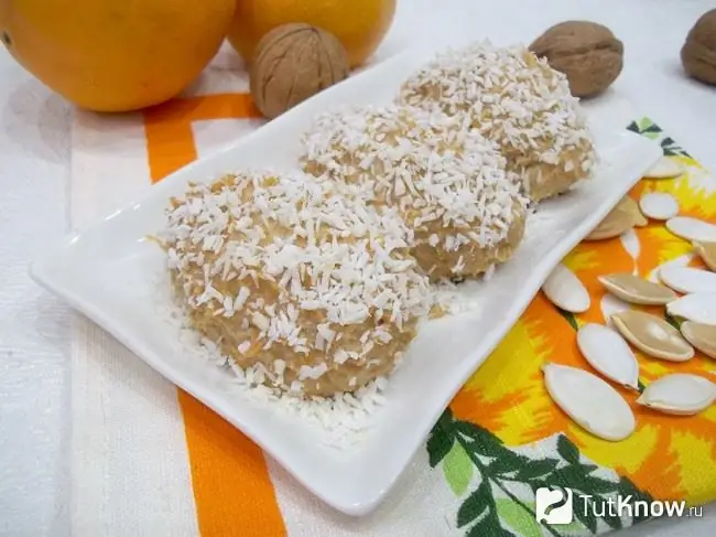 Ready-made cake "Potato" from pumpkin and oatmeal