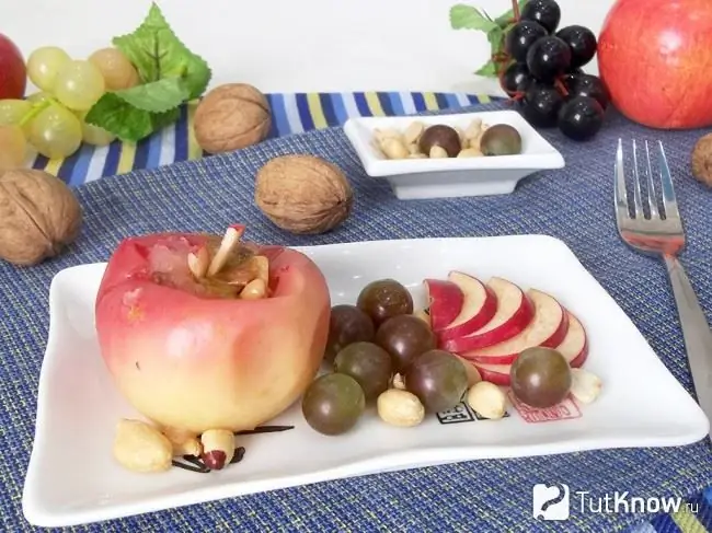 Pomes cuites al forn amb fruits secs i mel