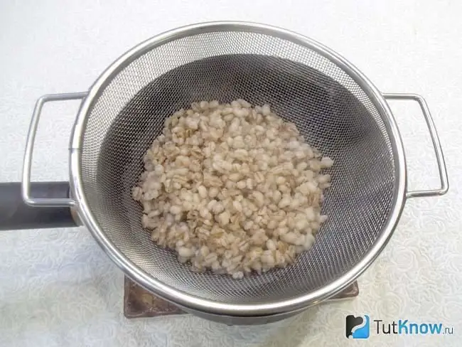 Orzo perlato pronto per sottaceti