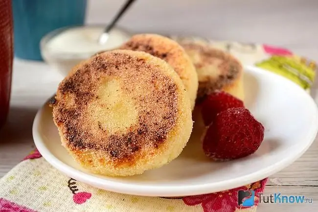 Flourless cheesecakes nrog semolina, npaj kom ua haujlwm