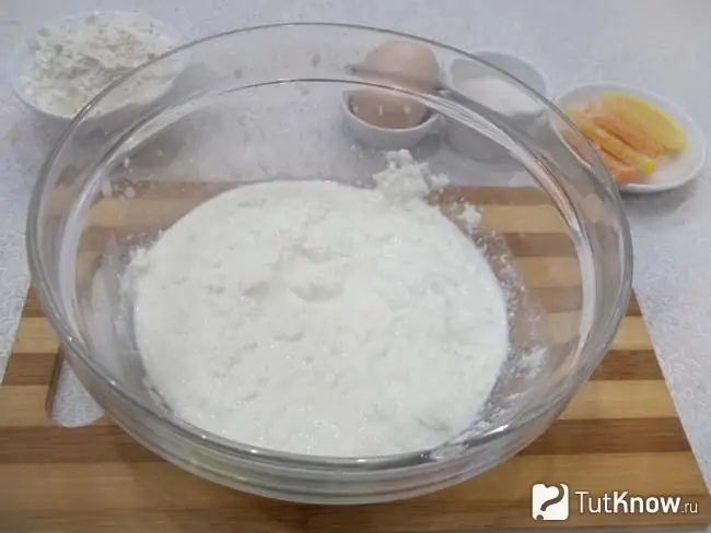 cottage cheese with kefir mixed