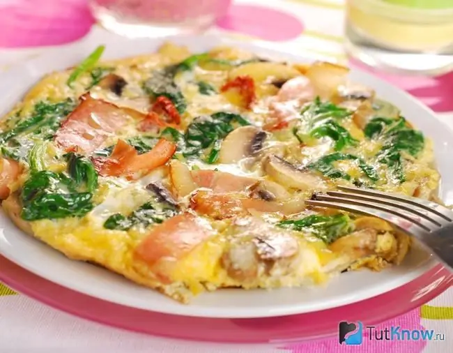 Frittata nrog nqaij npua thiab cheese