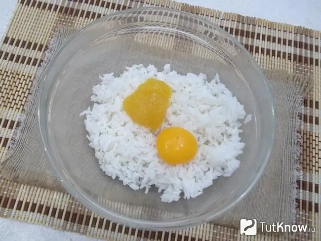 Yema y miel agregadas al arroz