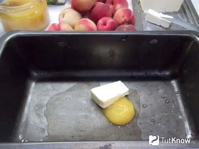 Baking dish with butter, honey and wine