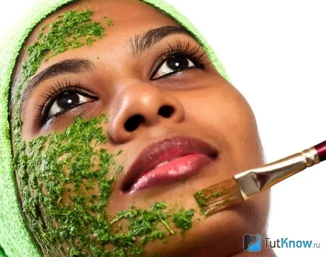 Applying a mask with neem