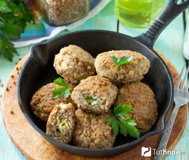 Buckwheat cutlets with minced pork and egg filling